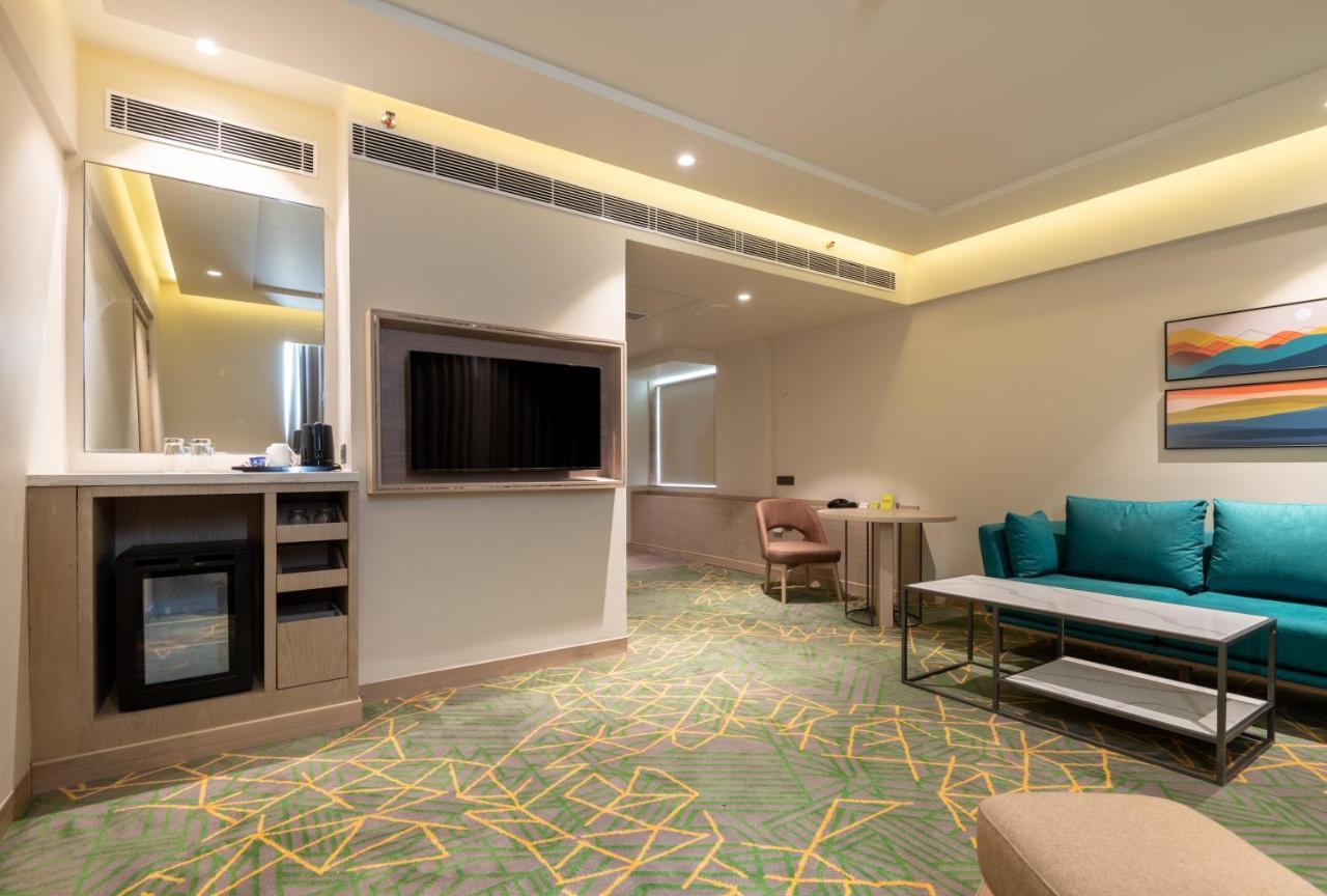 Holiday Inn Katra Vaishno Devi By Ihg Esterno foto