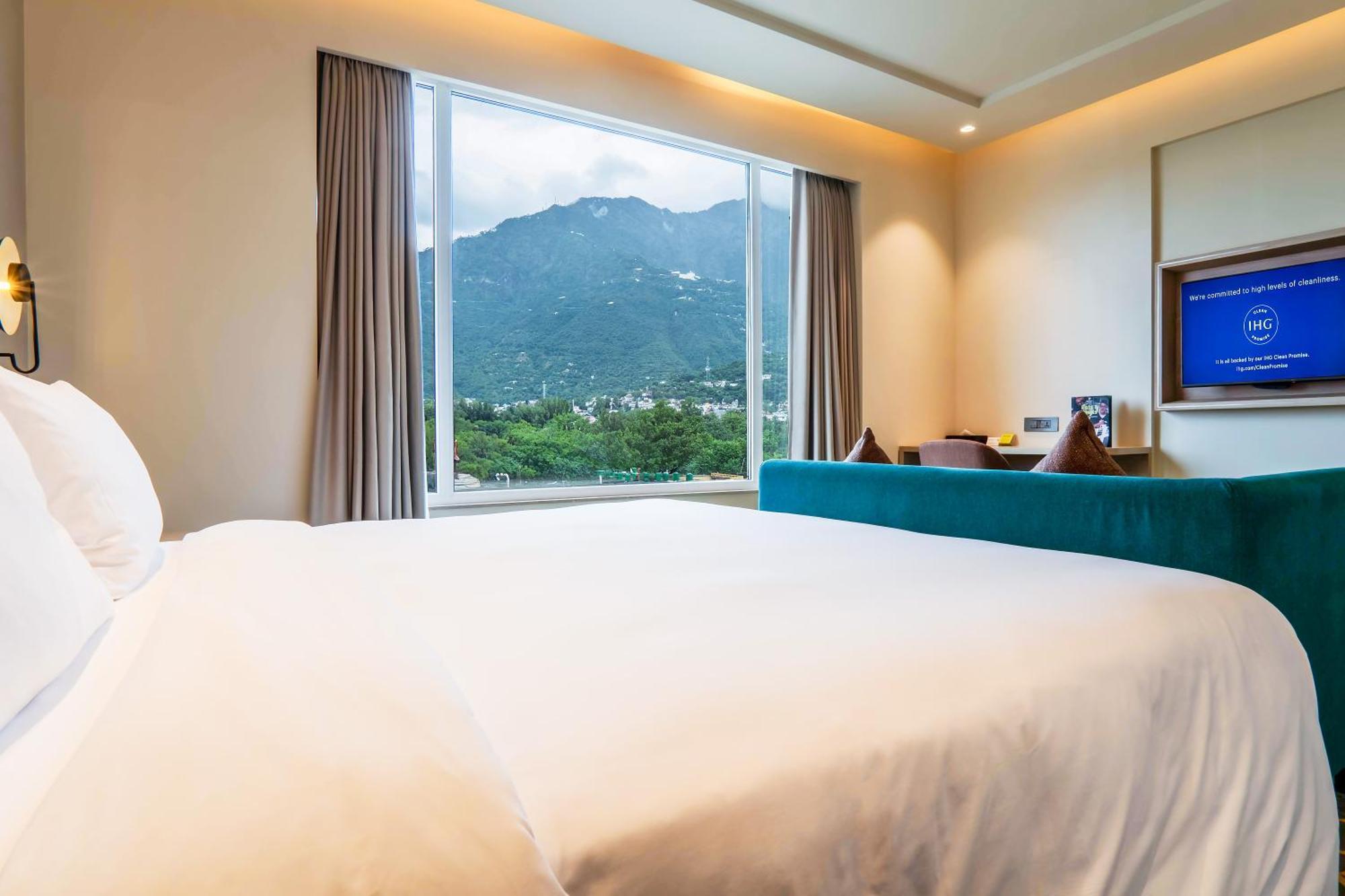 Holiday Inn Katra Vaishno Devi By Ihg Esterno foto